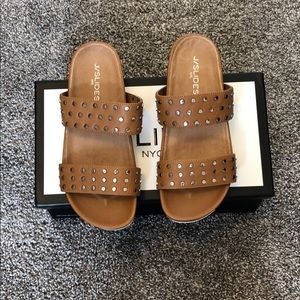 J Slides Erika Sandal